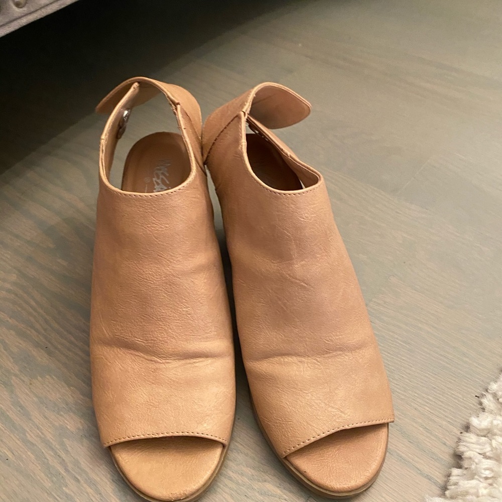 Adorable shoes
